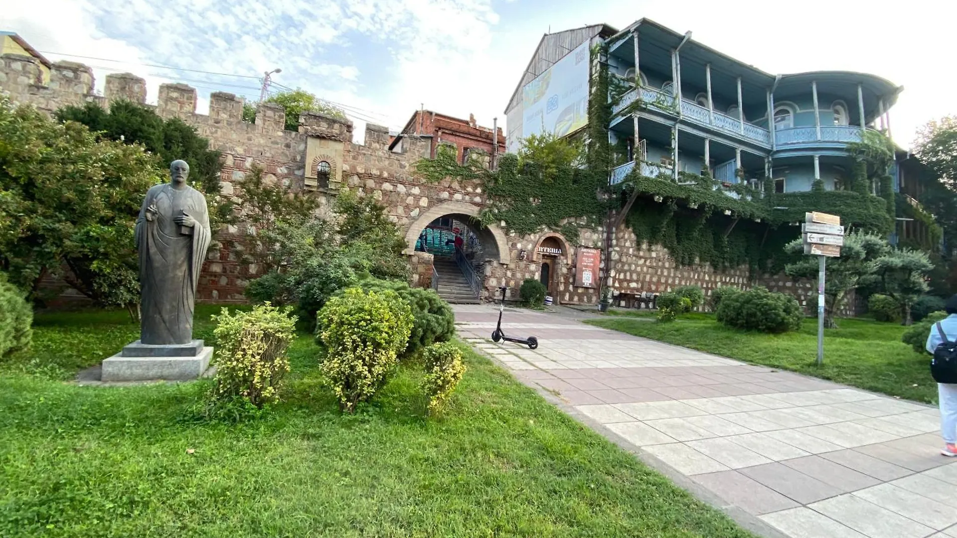 Apartment In Nishnianidze 27 Tbiliszi